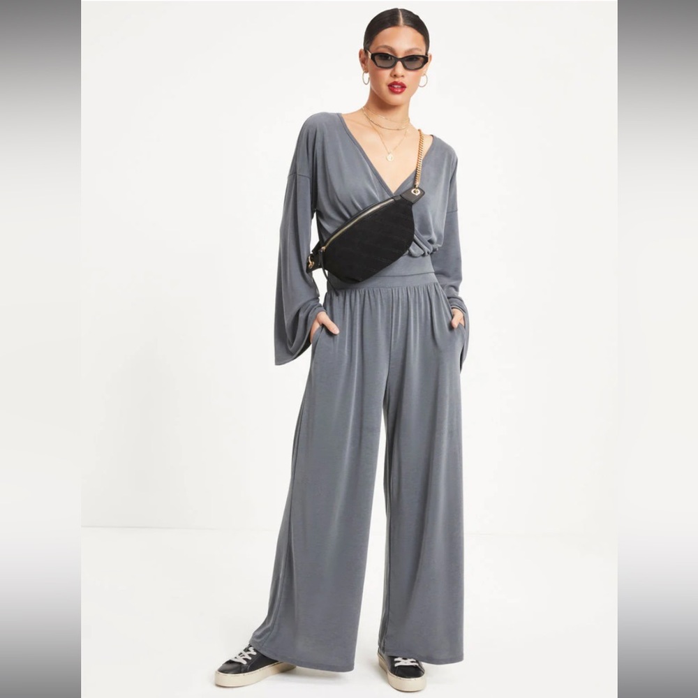 MOLLY POCKETED WIDE LEG PANTS - CHARCOAL